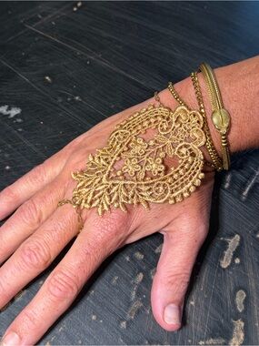 Gold Lace Filigree Hand Chain Bracelet - Women's Gold Bracelet